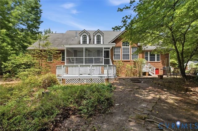 2065 Garrett Ln, Powhatan, VA 23139