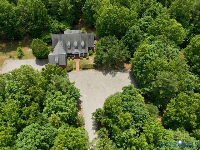 2065 Garrett Ln, Powhatan, VA 23139