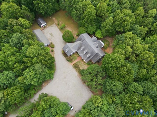 2065 Garrett Ln, Powhatan, VA 23139