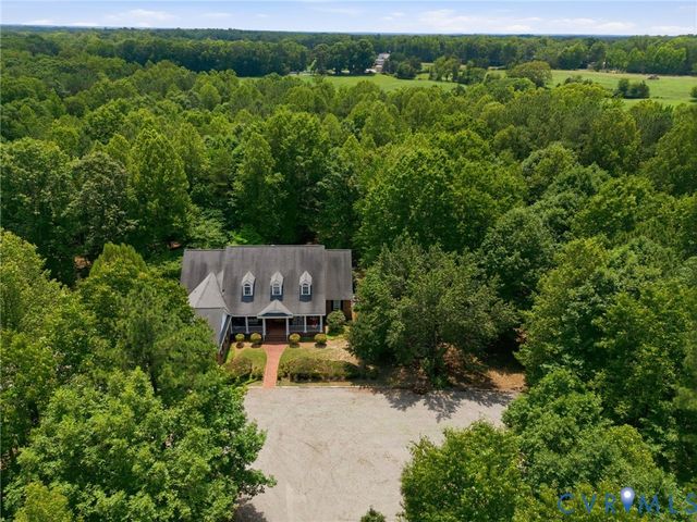 2065 Garrett Ln, Powhatan, VA 23139