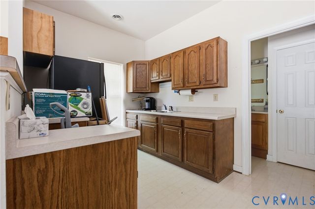2065 Garrett Ln, Powhatan, VA 23139