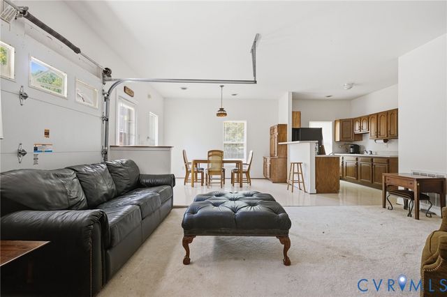 2065 Garrett Ln, Powhatan, VA 23139