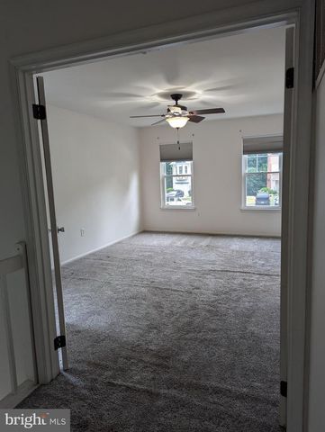 3087 FENNEGAN CT, Woodbridge, VA 22192