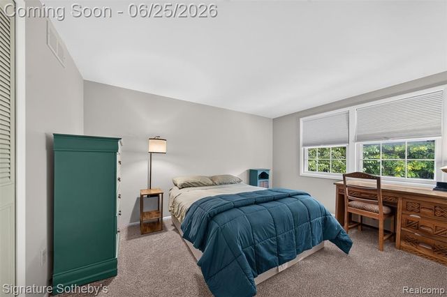 4672 Argyle Drive, Troy, MI 48085