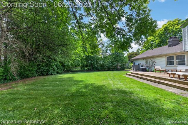 4672 Argyle Drive, Troy, MI 48085
