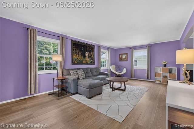 4672 Argyle Drive, Troy, MI 48085