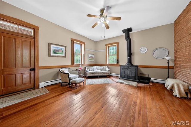 737 Lost Creek Lane, Washington, MO 63090