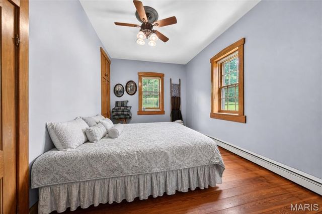 737 Lost Creek Lane, Washington, MO 63090