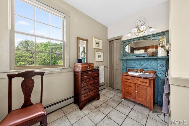 737 Lost Creek Lane, Washington, MO 63090