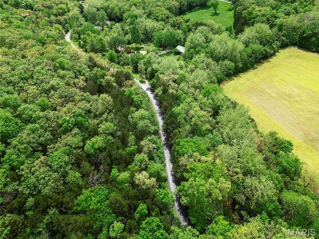 737 Lost Creek Lane, Washington, MO 63090