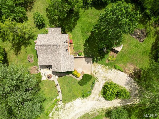737 Lost Creek Lane, Washington, MO 63090