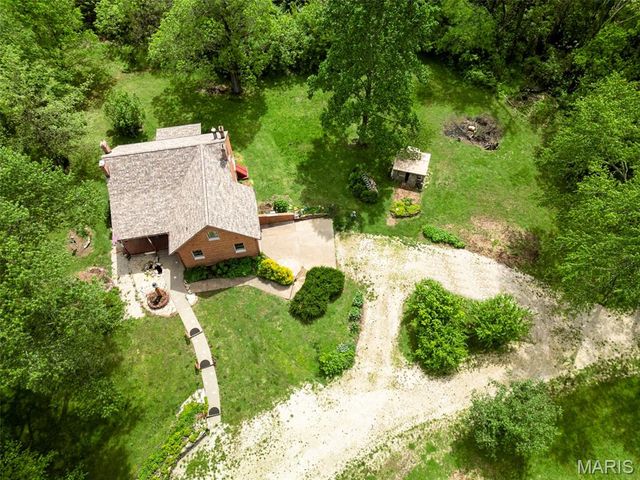 737 Lost Creek Lane, Washington, MO 63090