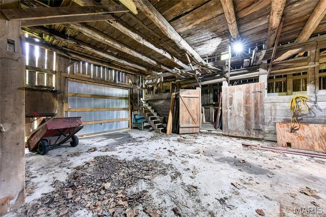 737 Lost Creek Lane, Washington, MO 63090