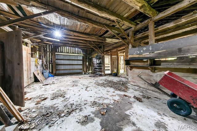 737 Lost Creek Lane, Washington, MO 63090