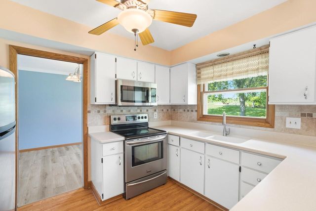 4514 Ridgecrest DRIVE, Mount Pleasant, WI 53403