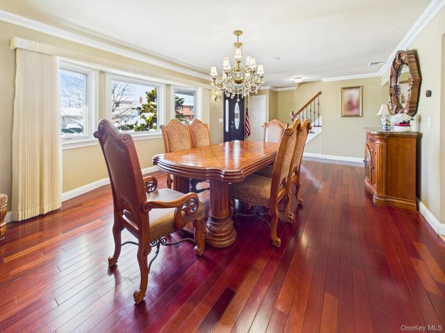 803 Michele Lane, Wantagh, NY 11793