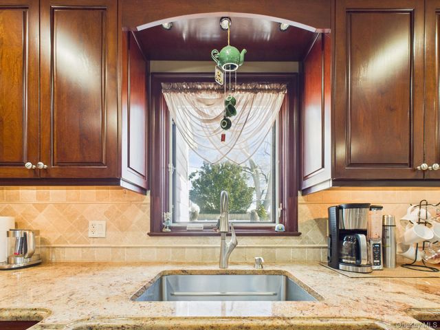 803 Michele Lane, Wantagh, NY 11793