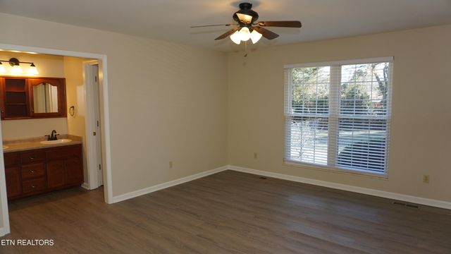 867 Westgate Drive, Alcoa, TN 37701