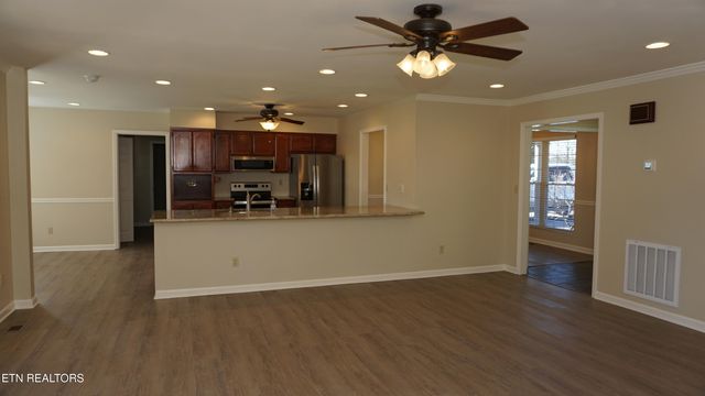 867 Westgate Drive, Alcoa, TN 37701