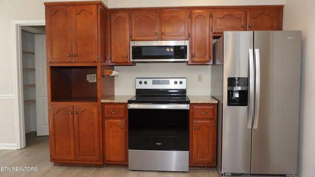 867 Westgate Drive, Alcoa, TN 37701