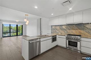 320 Adolphus Avenue 1112, Cliffside Park, NJ 07010