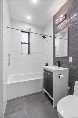 12 Crown Street A5, Brooklyn, NY 11225