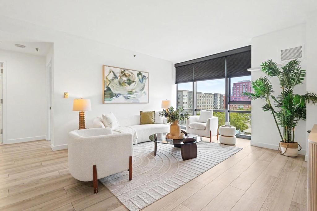 Image 4 of property listing at 260 King Street 555, San Francisco, CA 94107