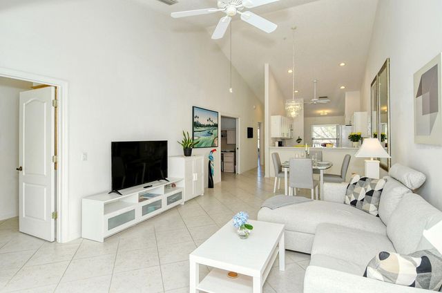 9489 MILLBANK DRIVE 2625, Sarasota, FL 34238