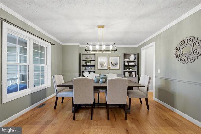 107 LAKE SHORE DR, Cross Junction, VA 22625