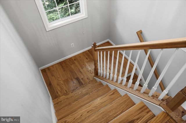 107 LAKE SHORE DR, Cross Junction, VA 22625