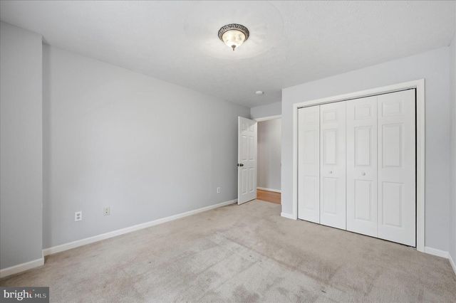 107 LAKE SHORE DR, Cross Junction, VA 22625