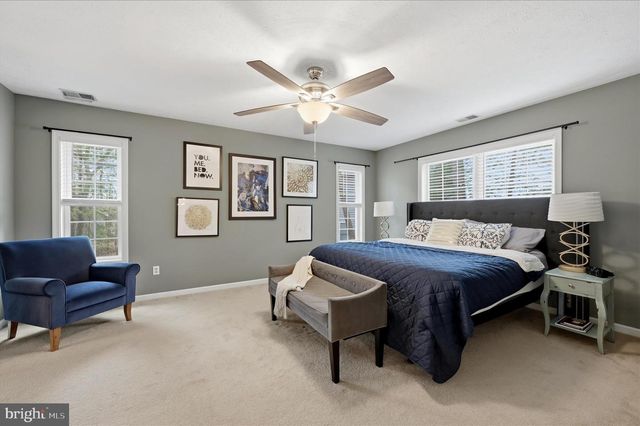 107 LAKE SHORE DR, Cross Junction, VA 22625