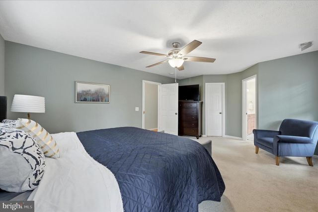 107 LAKE SHORE DR, Cross Junction, VA 22625