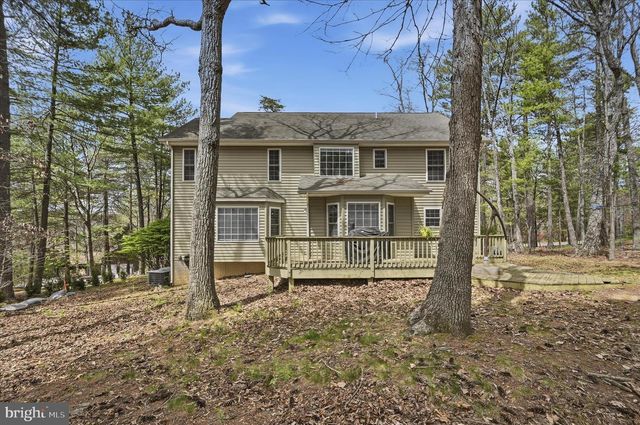 107 LAKE SHORE DR, Cross Junction, VA 22625