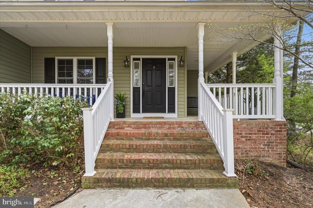 107 LAKE SHORE DR, Cross Junction, VA 22625
