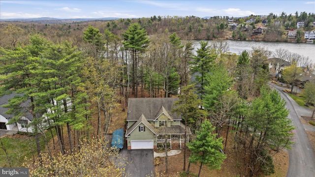 107 LAKE SHORE DR, Cross Junction, VA 22625