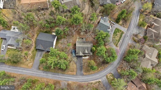 107 LAKE SHORE DR, Cross Junction, VA 22625