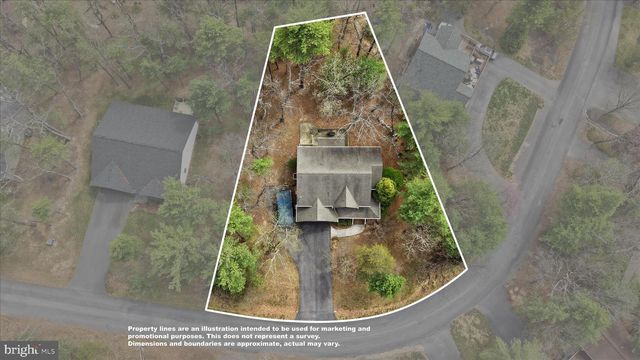 107 LAKE SHORE DR, Cross Junction, VA 22625