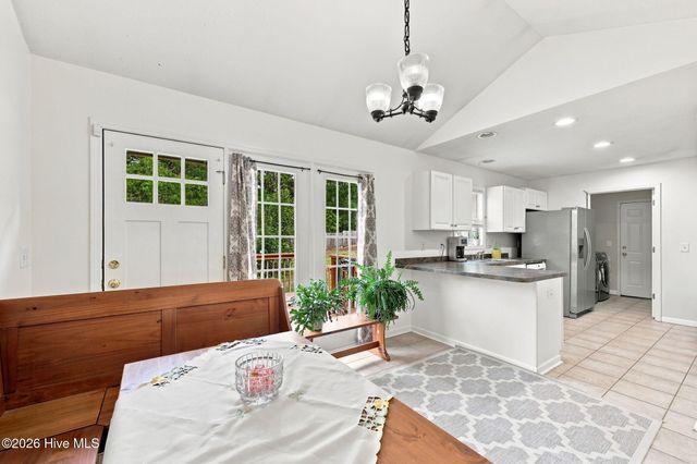 612 Seymour Street, Aberdeen, NC 28315