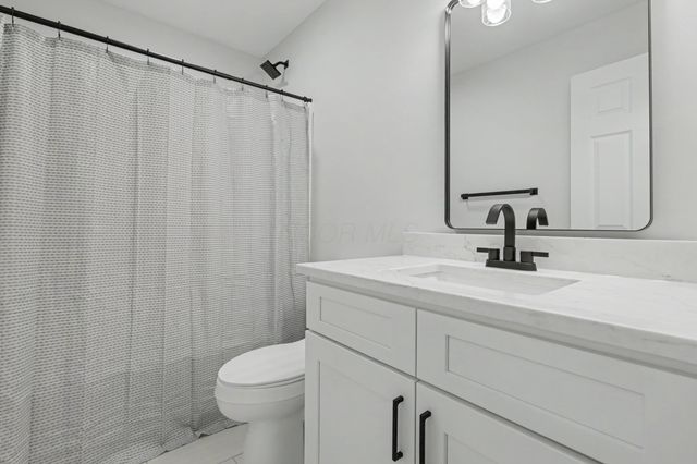 18 S Williams Street, Newark, OH 43055
