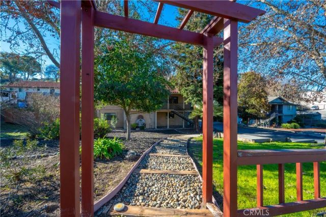 616 Jackson Drive, Paso Robles, CA 93446