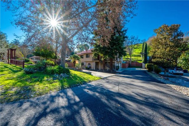 616 Jackson Drive, Paso Robles, CA 93446