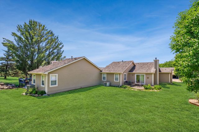8026 Echo Drive, Norwalk, IA 50211