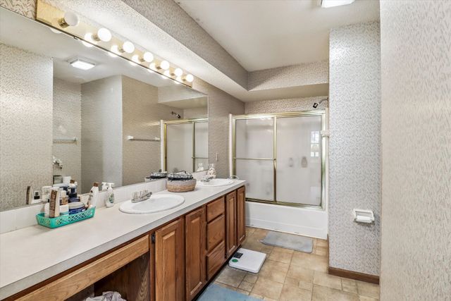 8026 Echo Drive, Norwalk, IA 50211