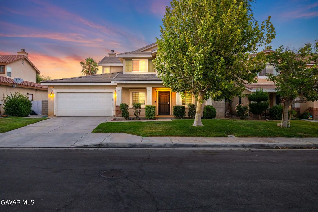 3107 E Avenue K2, Lancaster, CA 93535