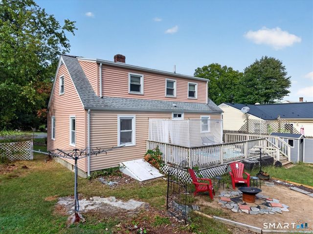 16 Roseleah Drive, Waterford, CT 06385