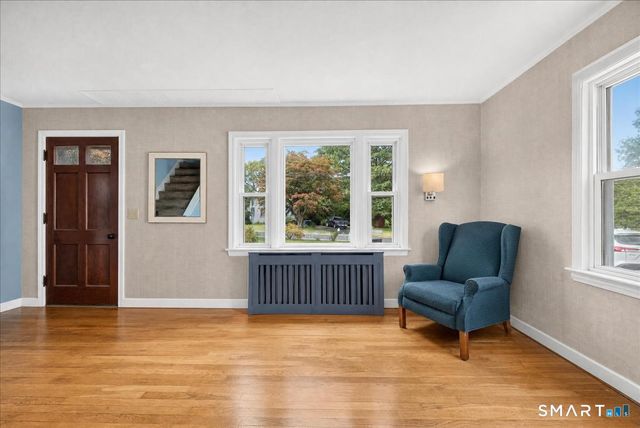 16 Roseleah Drive, Waterford, CT 06385
