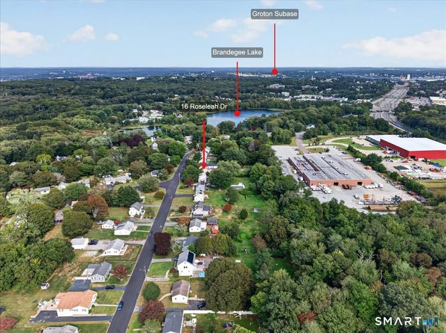 16 Roseleah Drive, Waterford, CT 06385
