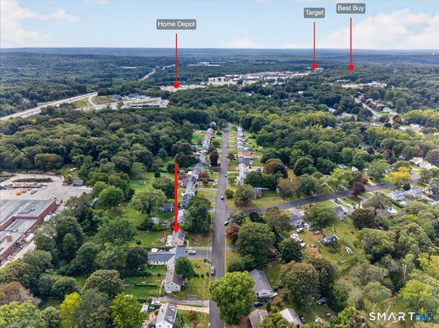 16 Roseleah Drive, Waterford, CT 06385
