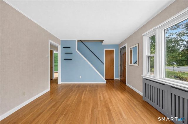 16 Roseleah Drive, Waterford, CT 06385